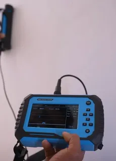 جهاز كشف حديد التسليح